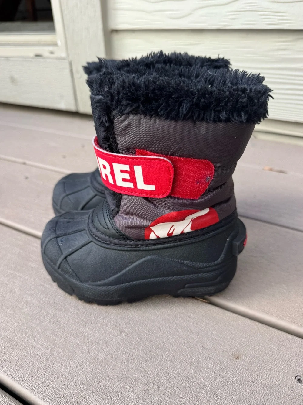 Sorel Kids Black and Red Insulated Snow Boots
